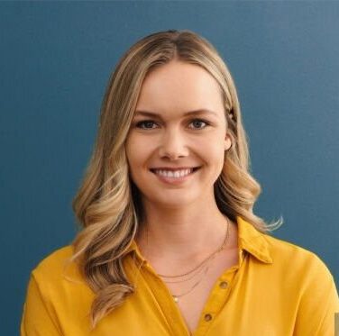 studio-shot-of-a-young-woman-sta